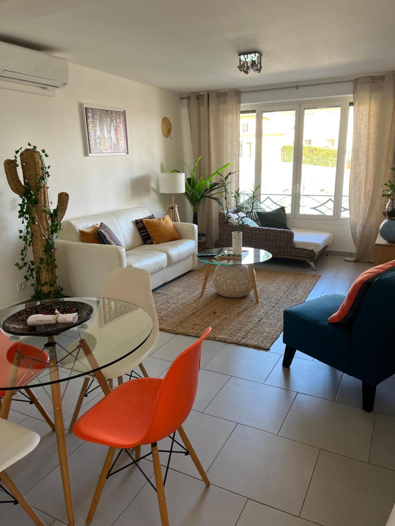 Beau 2p, Tres Equipe, Localisation Parfaite/ac Apartment